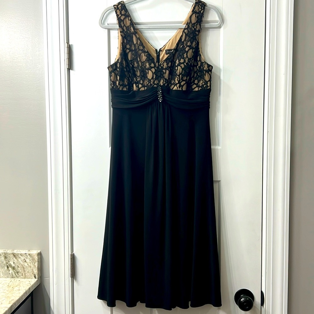 Very beautiful cocktail dress; very flattering